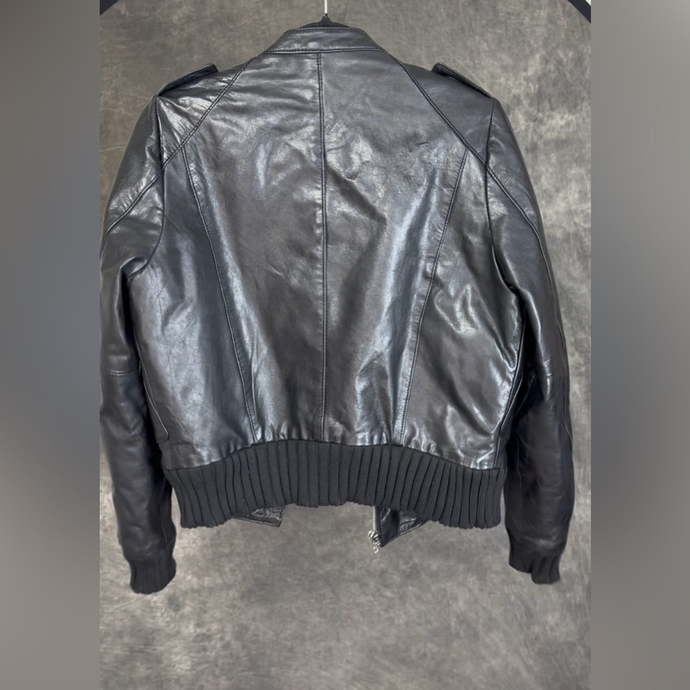 Black Rivet Genuine Leather Moto Jacket / Black Zippered Biker Jacket Size L - Picture 4 of 8